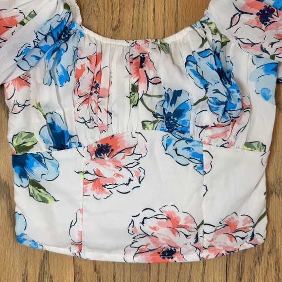 Abercrombie & Fitch Multi Colored Floral Puff Sleeve Crop Top Smocked Pleated XS - Picture 4 of 14